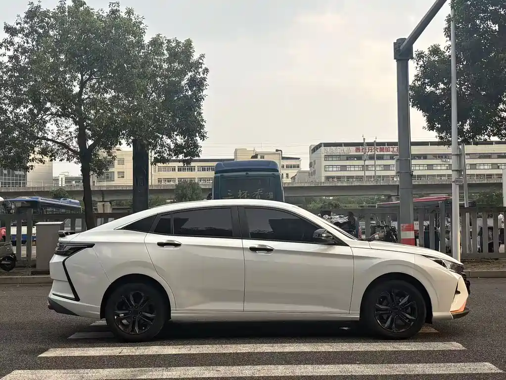 Aeolus Yixuan — миниатюра 4