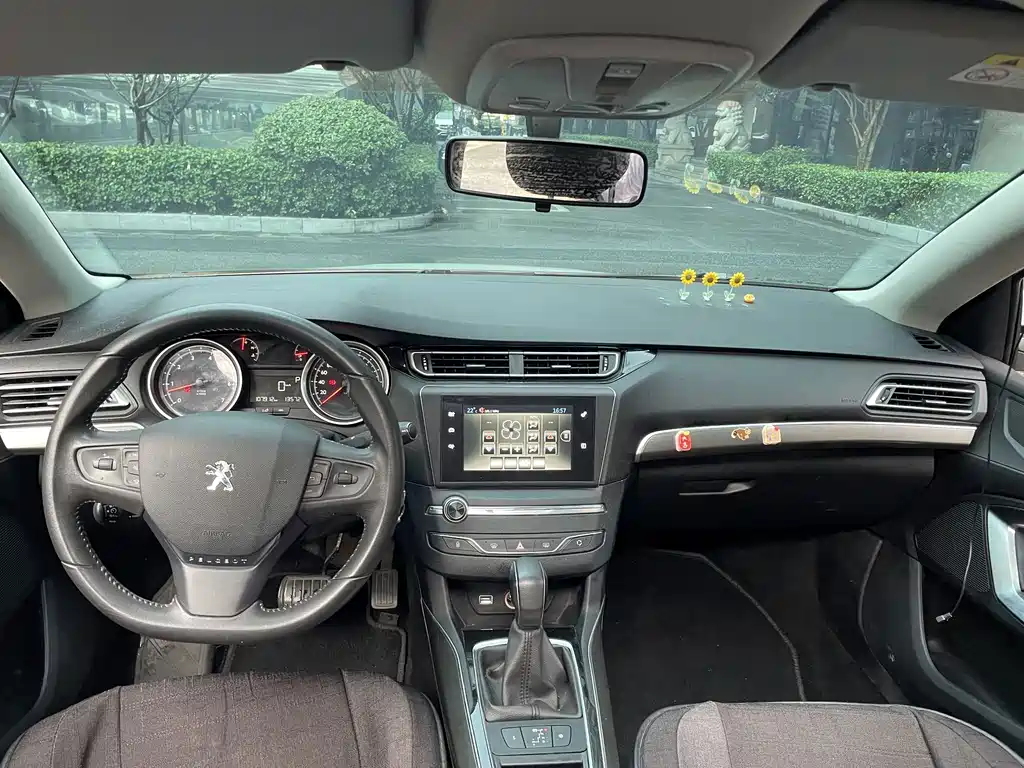 Peugeot 408 — миниатюра 11