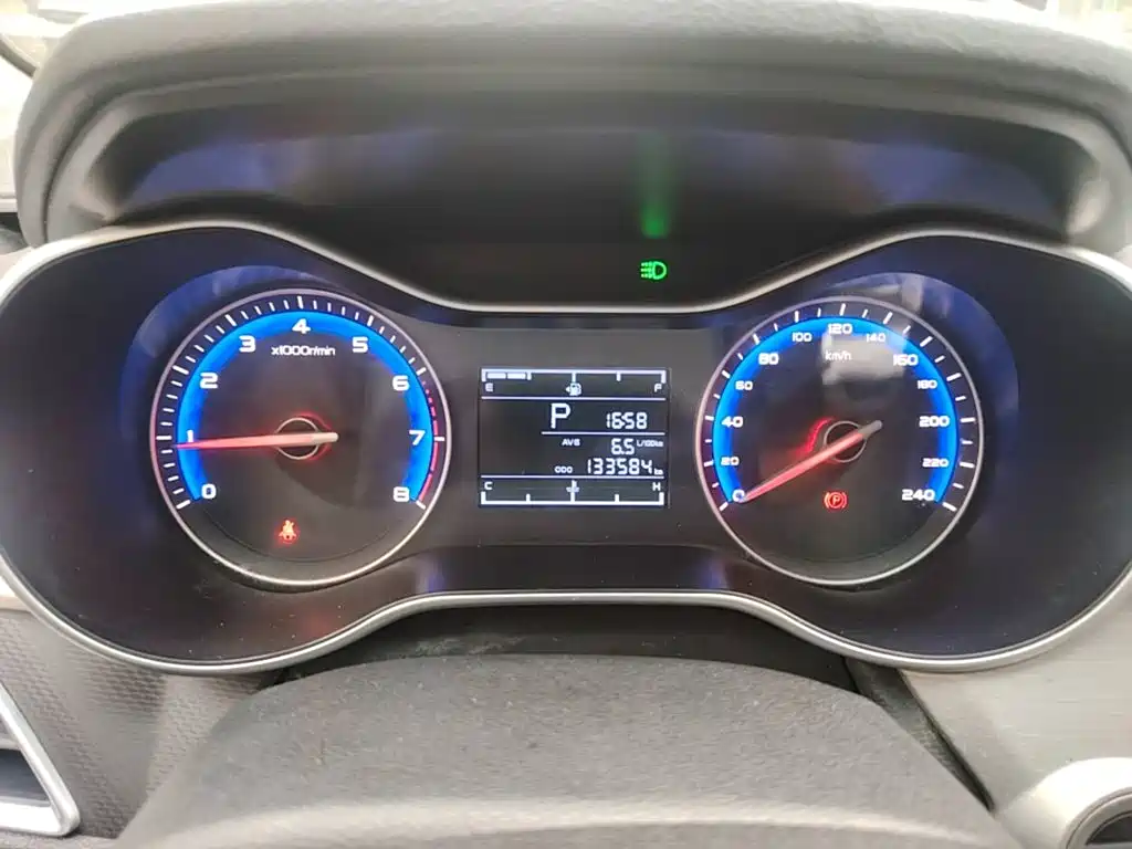 Geely Vision — миниатюра 12