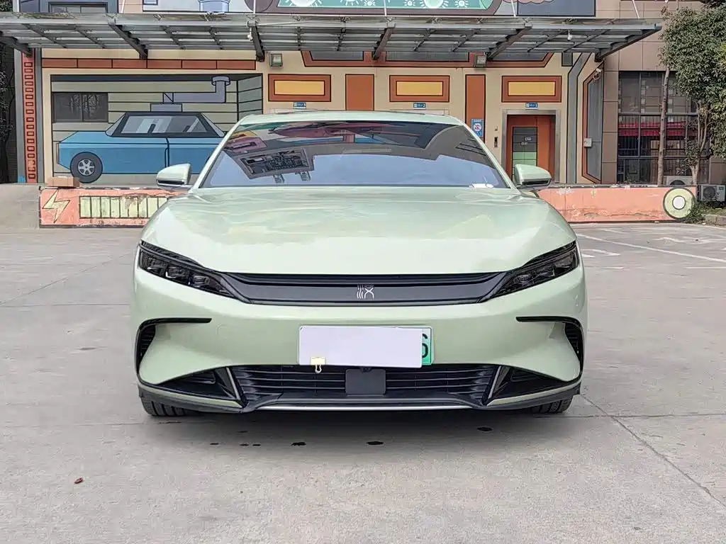 BYD Han — миниатюра 2