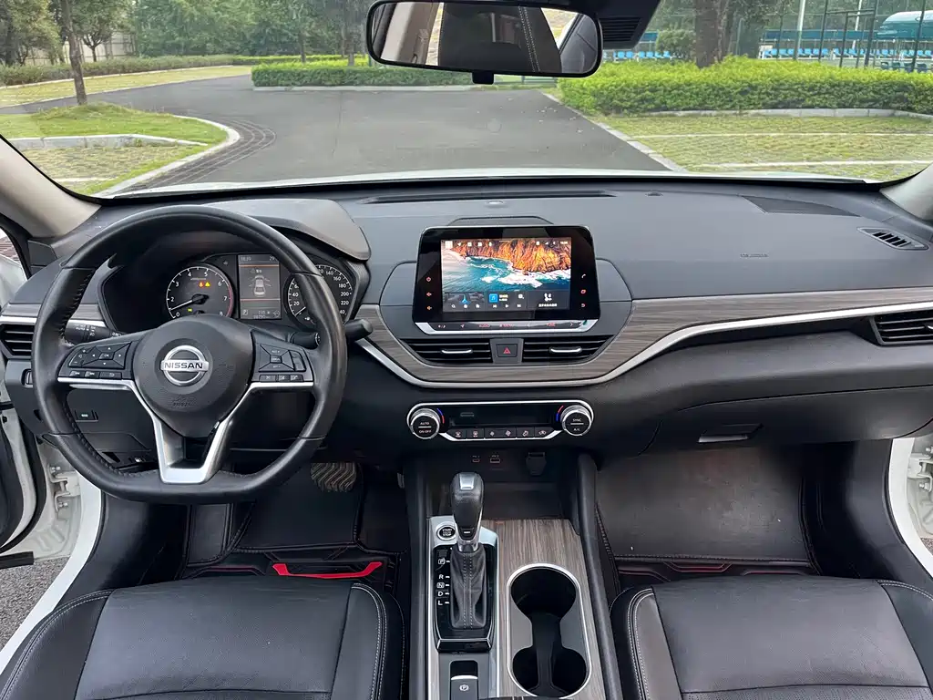 Nissan Teana — миниатюра 12