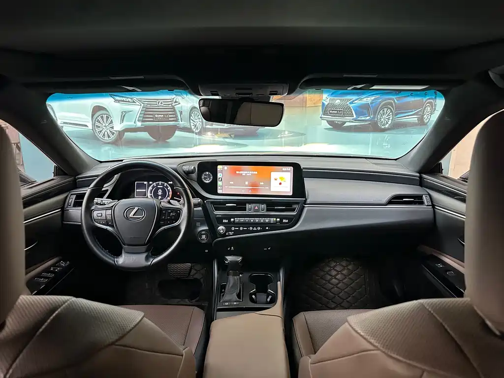 Lexus ES — миниатюра 18