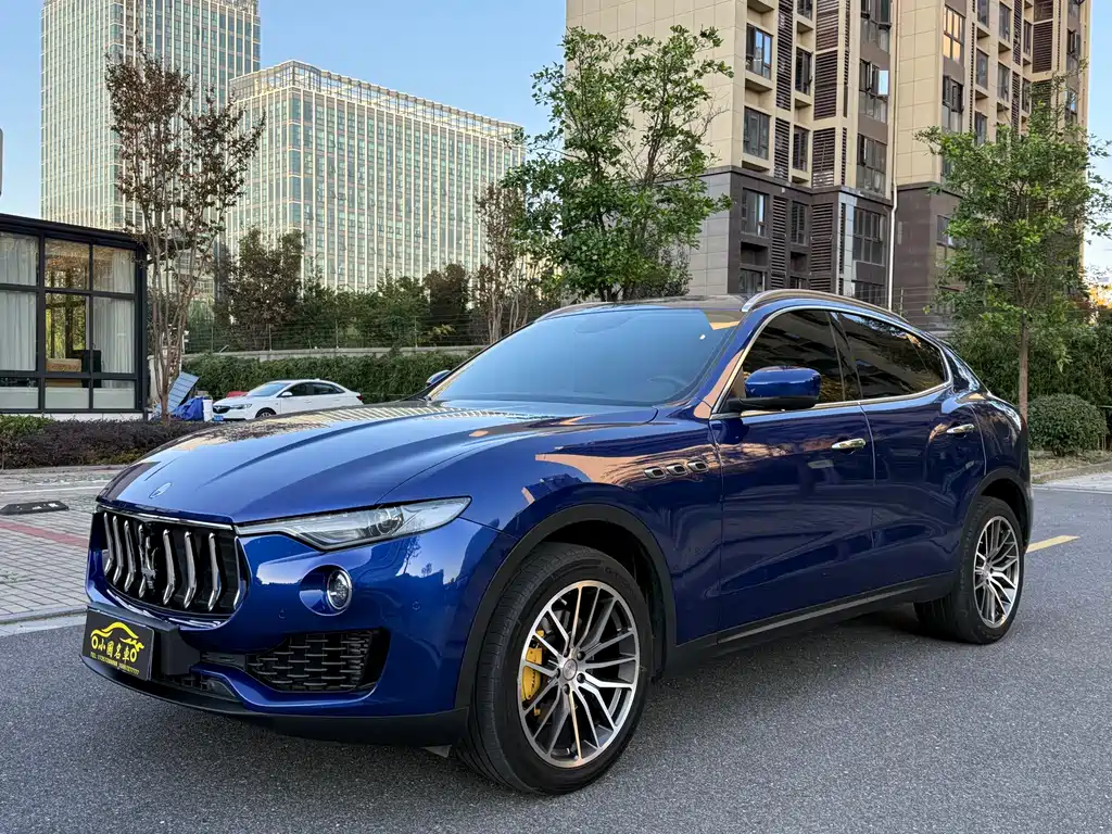 MASERATI LEVANTE