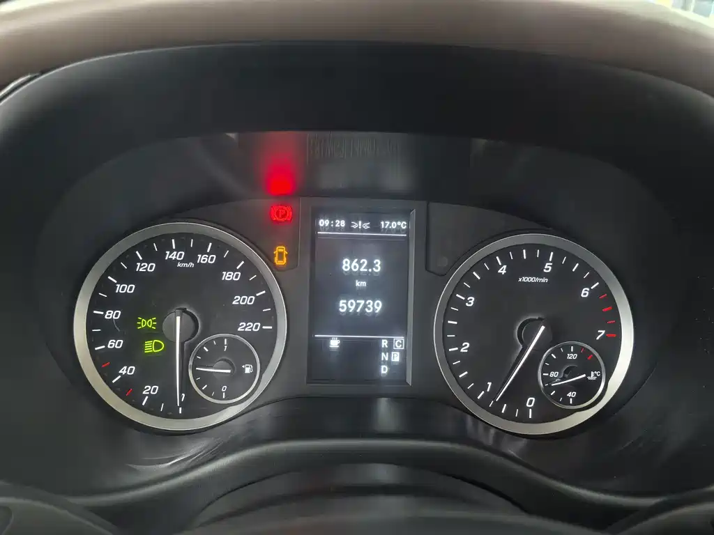 Mercedes-Benz Vito — миниатюра 21