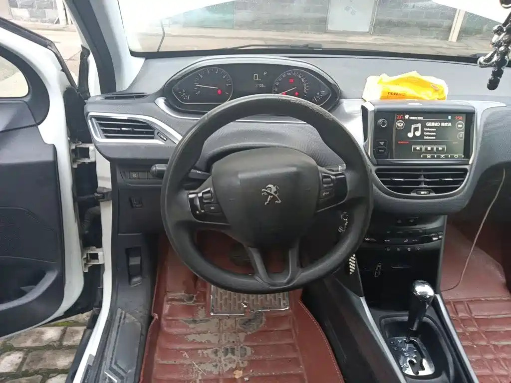 Peugeot 2008 — миниатюра 7