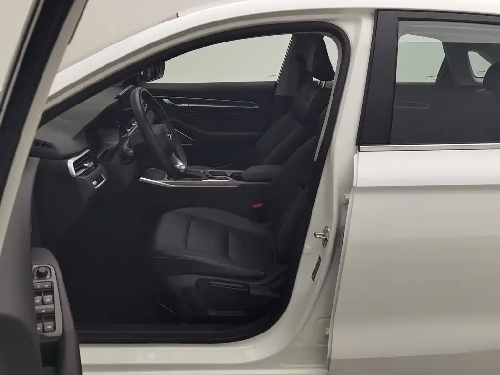 Geely Emgrand — миниатюра 10