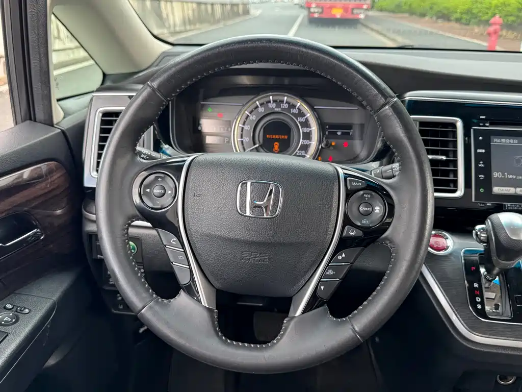 Honda Elysion — миниатюра 14