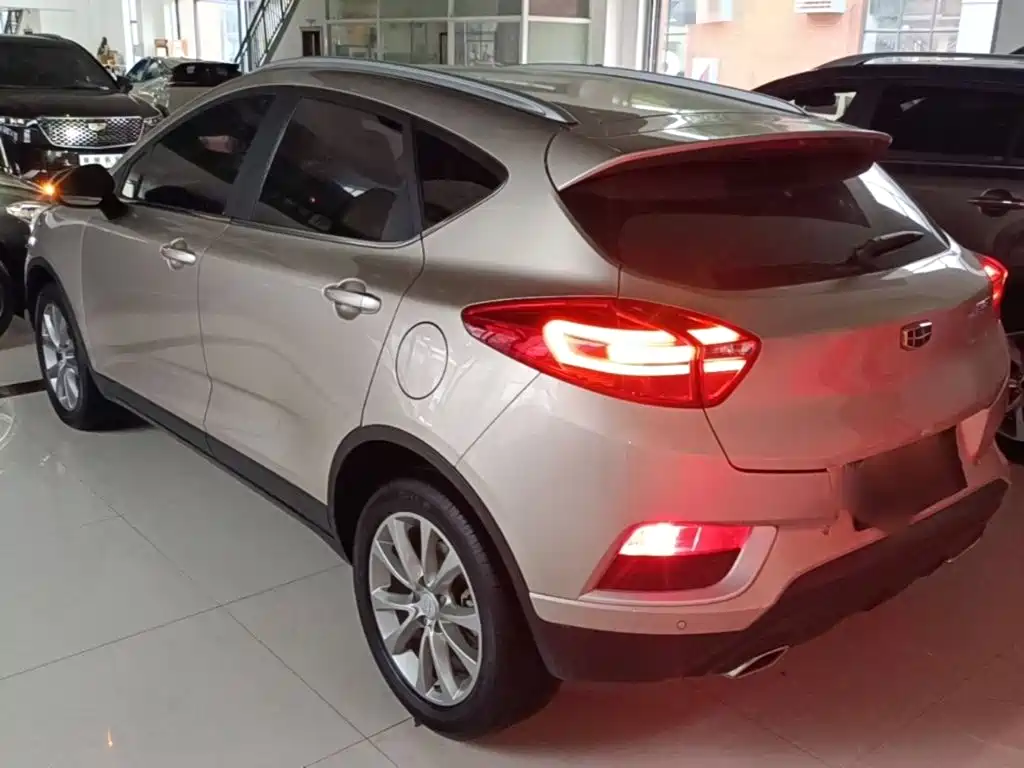 Geely Emgrand GS — миниатюра 5