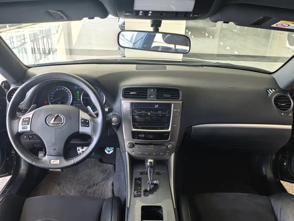 Lexus IS — миниатюра 6