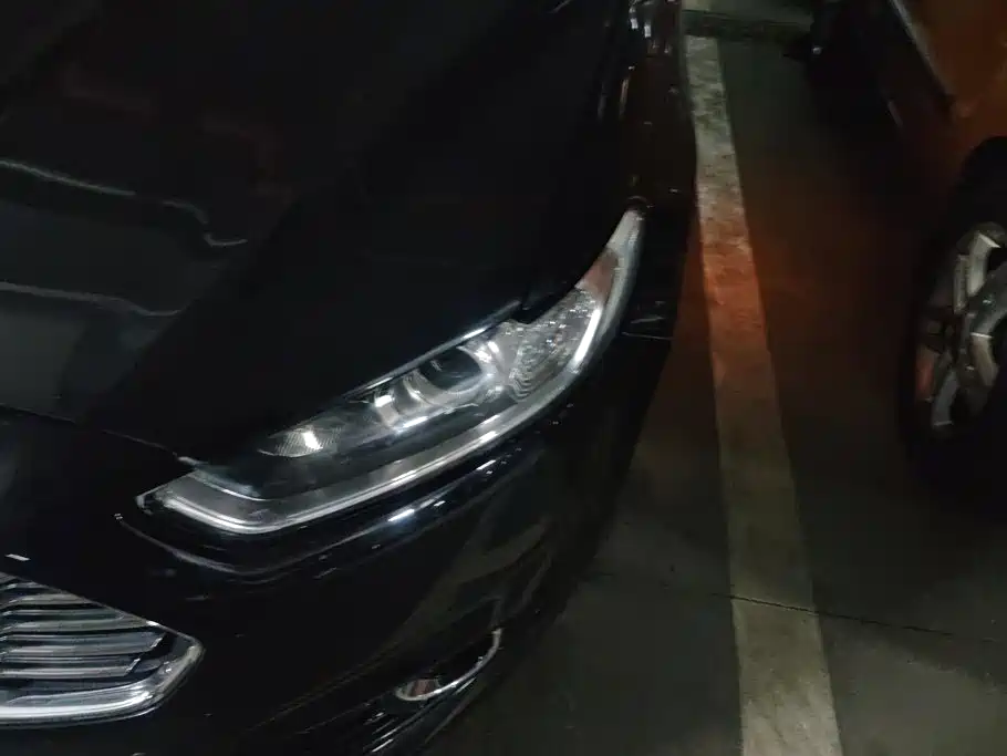 Ford Mondeo — миниатюра 5
