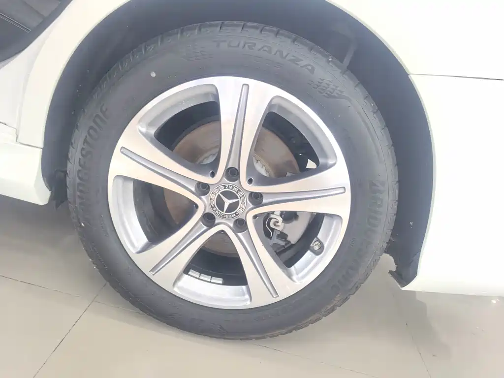 Mercedes-Benz C-Class — миниатюра 16