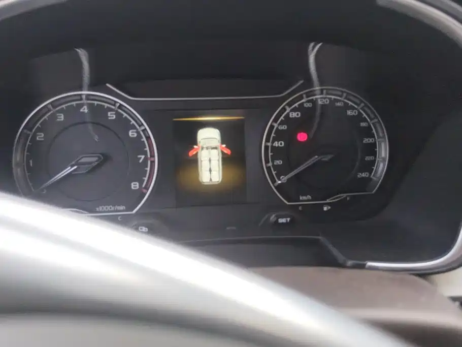 Geely Jia Ji — миниатюра 14