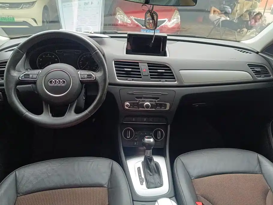Audi Q3 — миниатюра 12