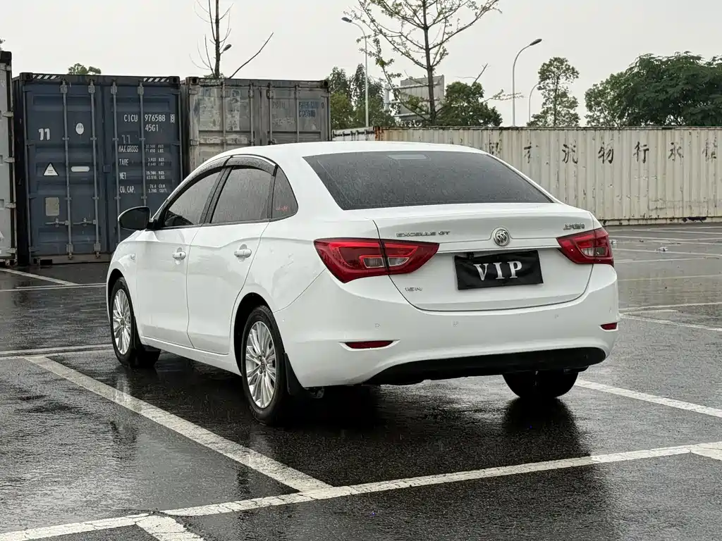 Buick Excelle — миниатюра 11