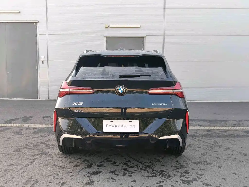 BMW X3 2025 xDrive25L Luxury