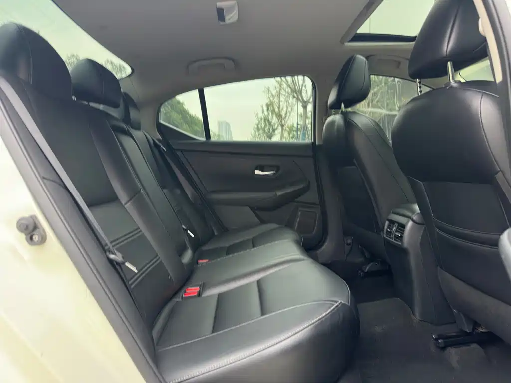Nissan Sylphy — миниатюра 11