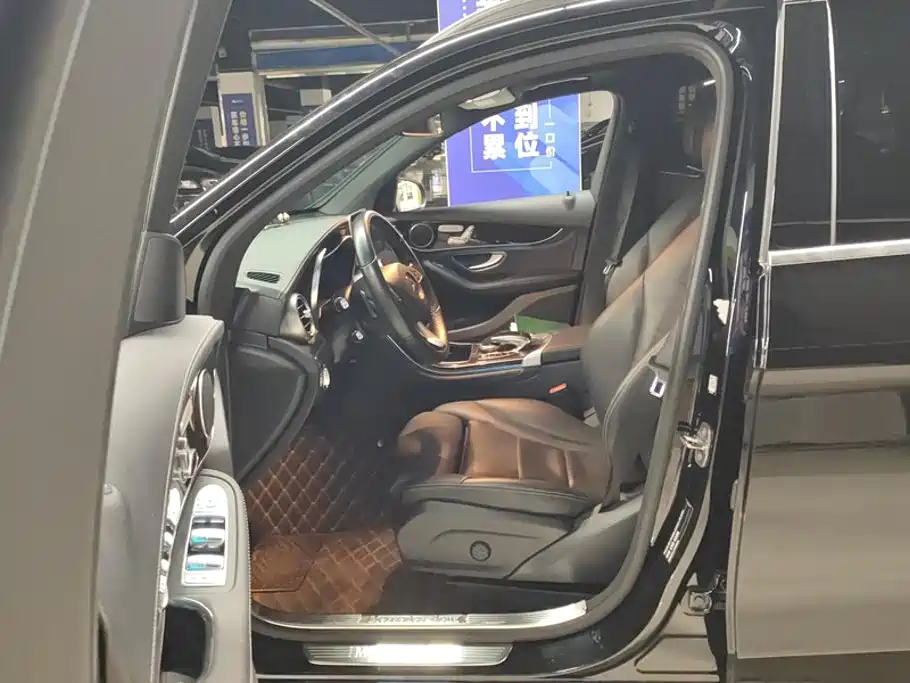 Mercedes-Benz GLC — миниатюра 9
