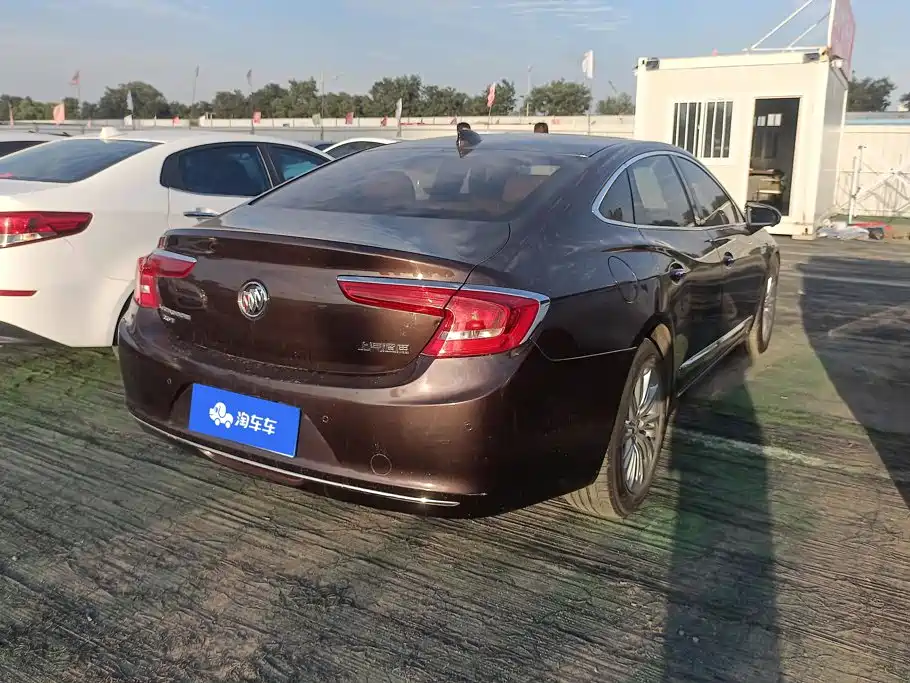 Buick LaCrosse — миниатюра 3