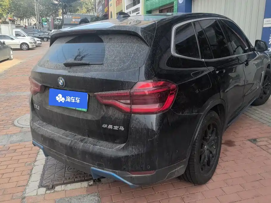 BMW iX3 — миниатюра 3