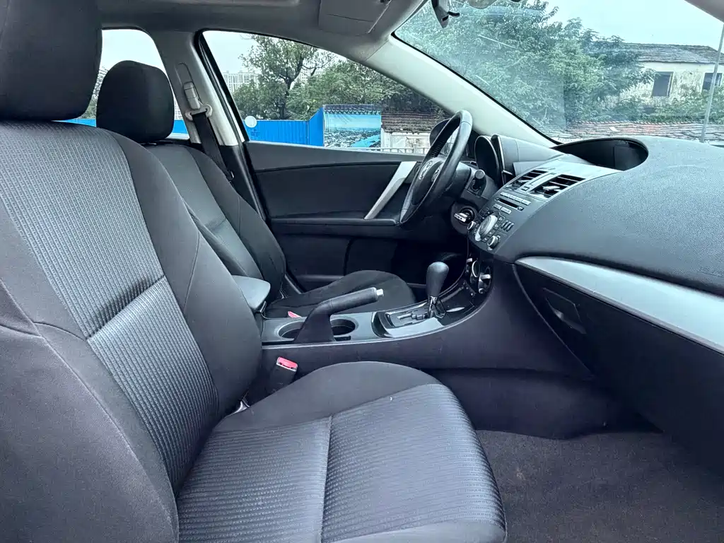 Mazda 3 Xingcheng — миниатюра 11