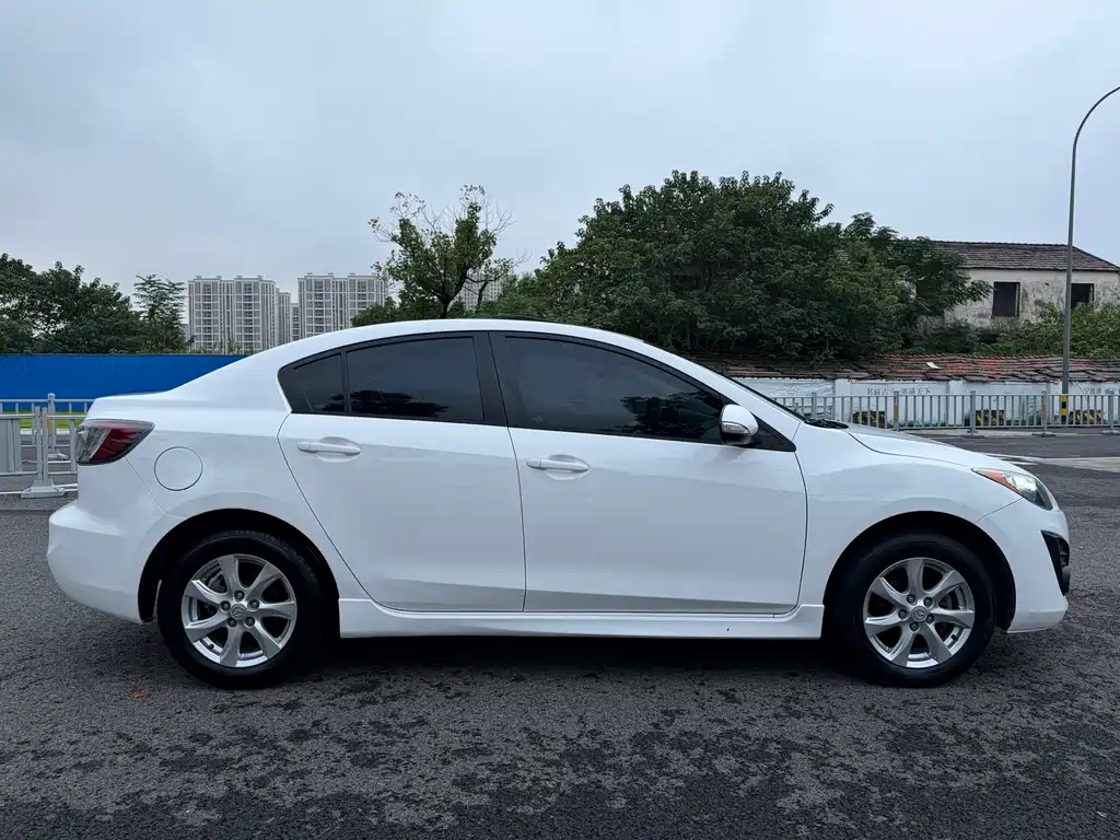 Mazda 3 Xingcheng — миниатюра 4