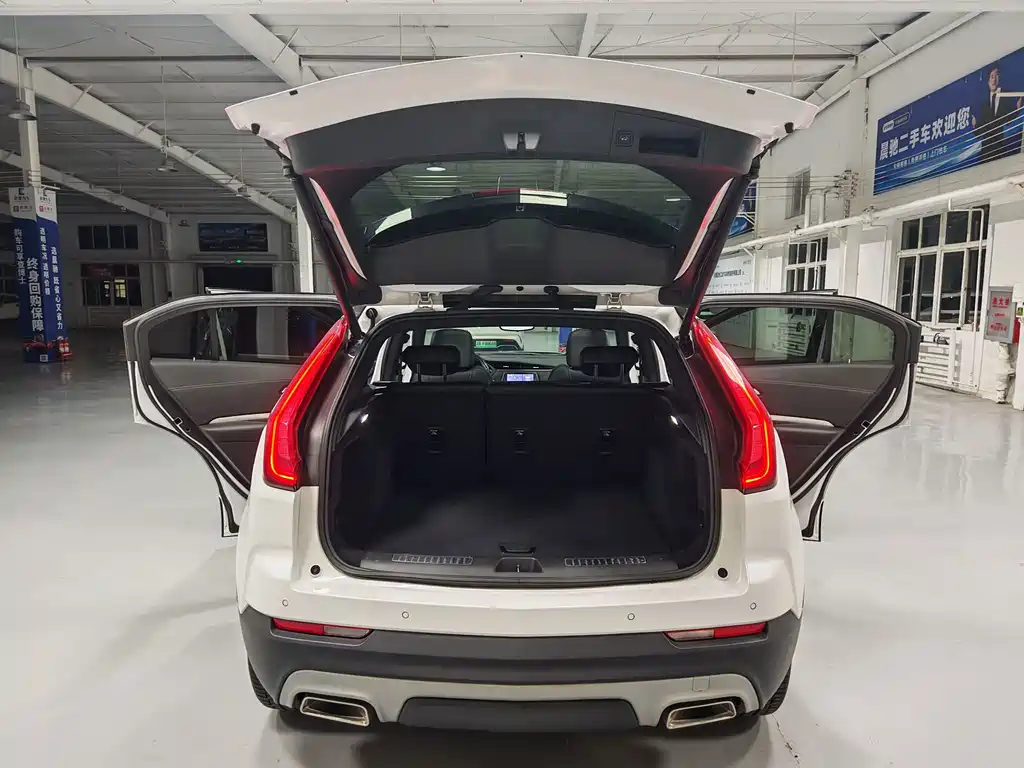 Cadillac XT4 — миниатюра 16