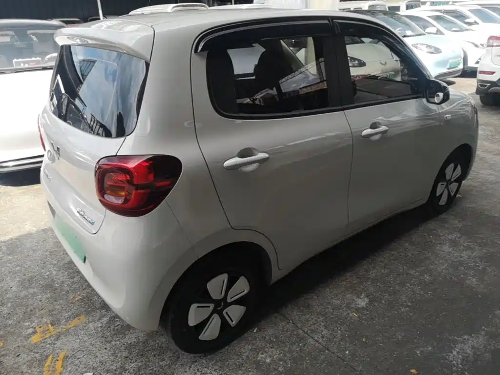 Wuling MINIEV — миниатюра 7