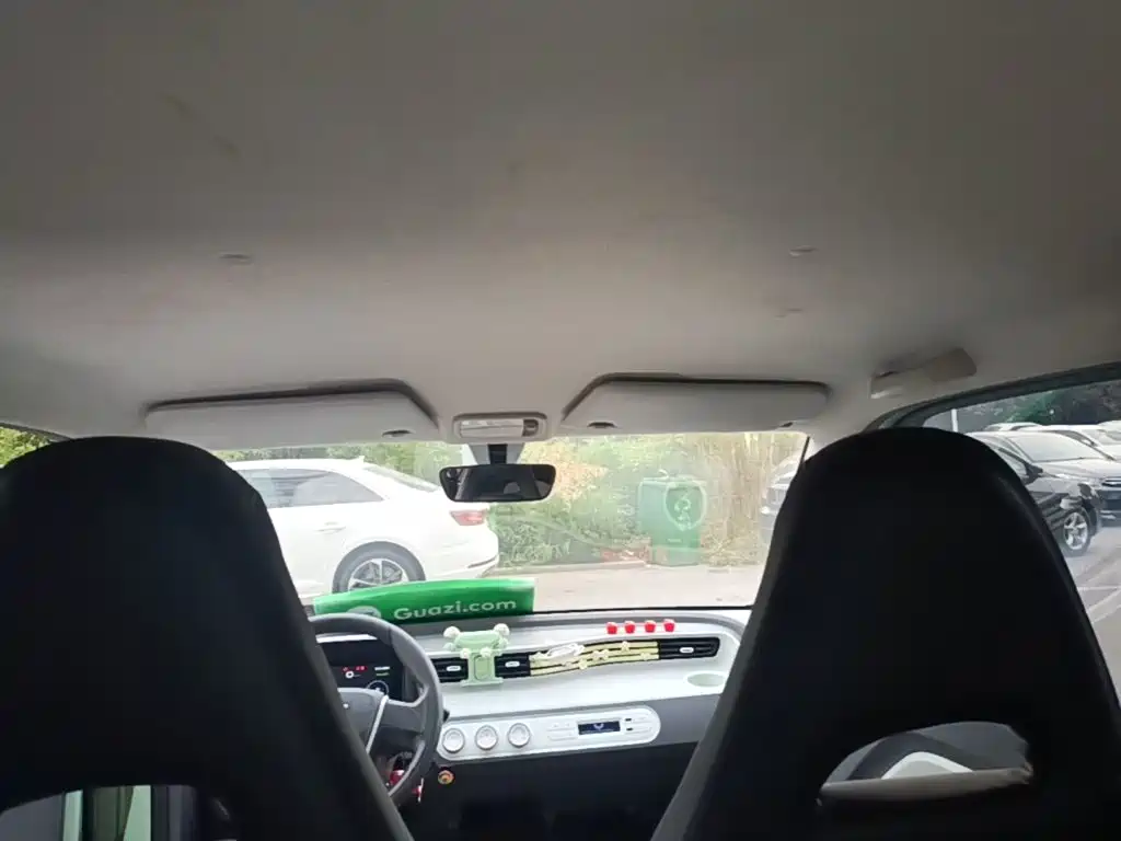Wuling MINIEV — миниатюра 18