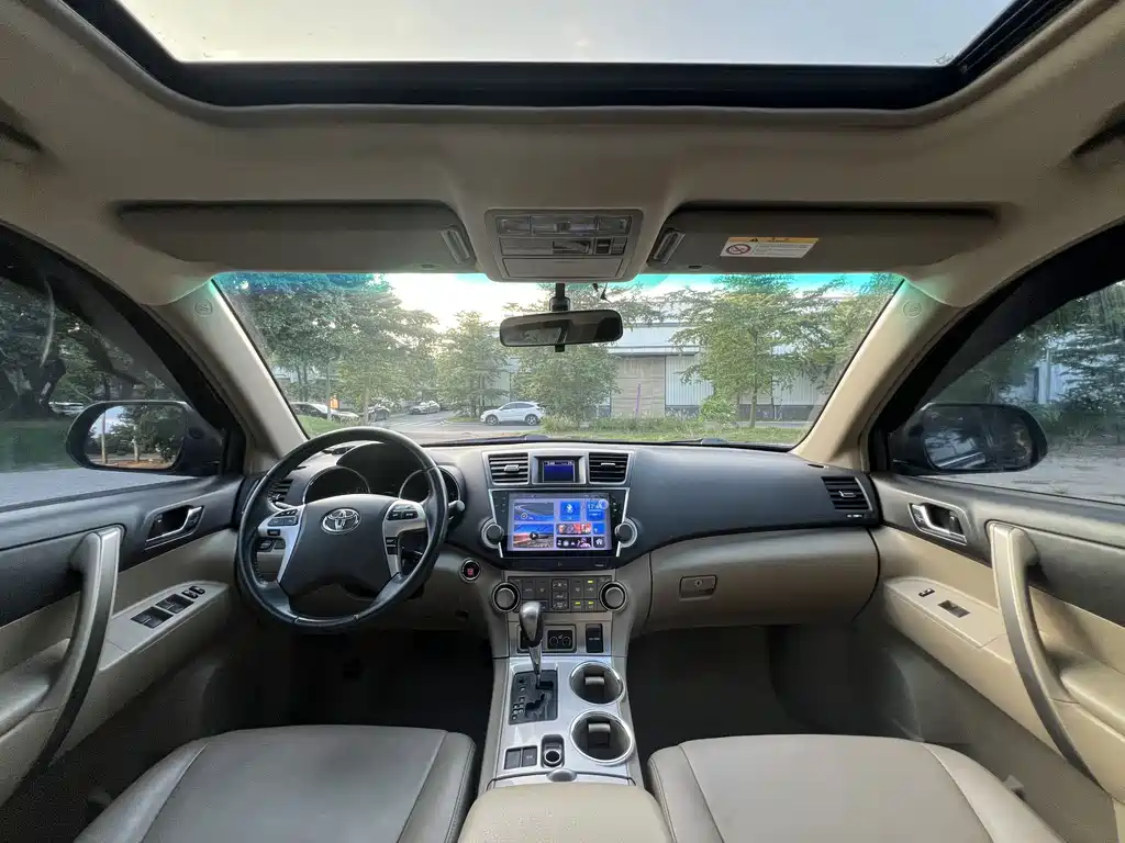 Toyota Highlander — миниатюра 8