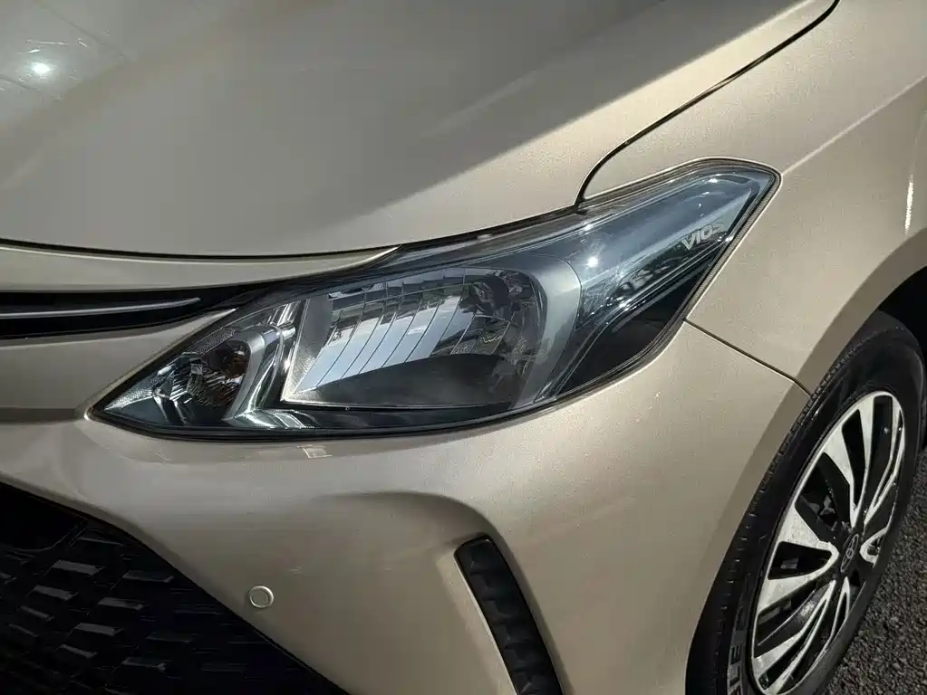 Toyota Vios FS — миниатюра 13