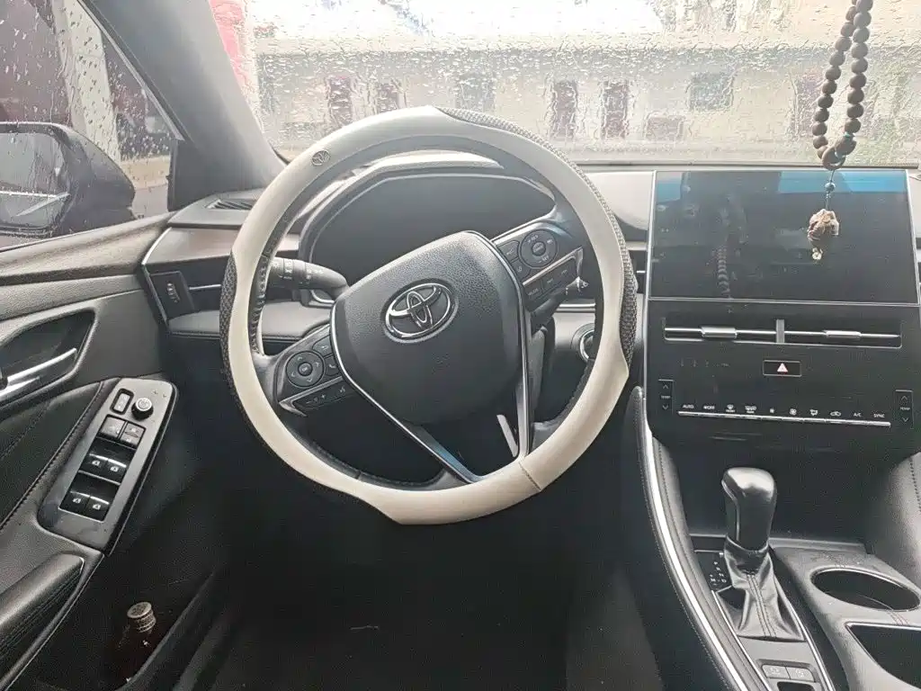 Toyota Avalon — миниатюра 6