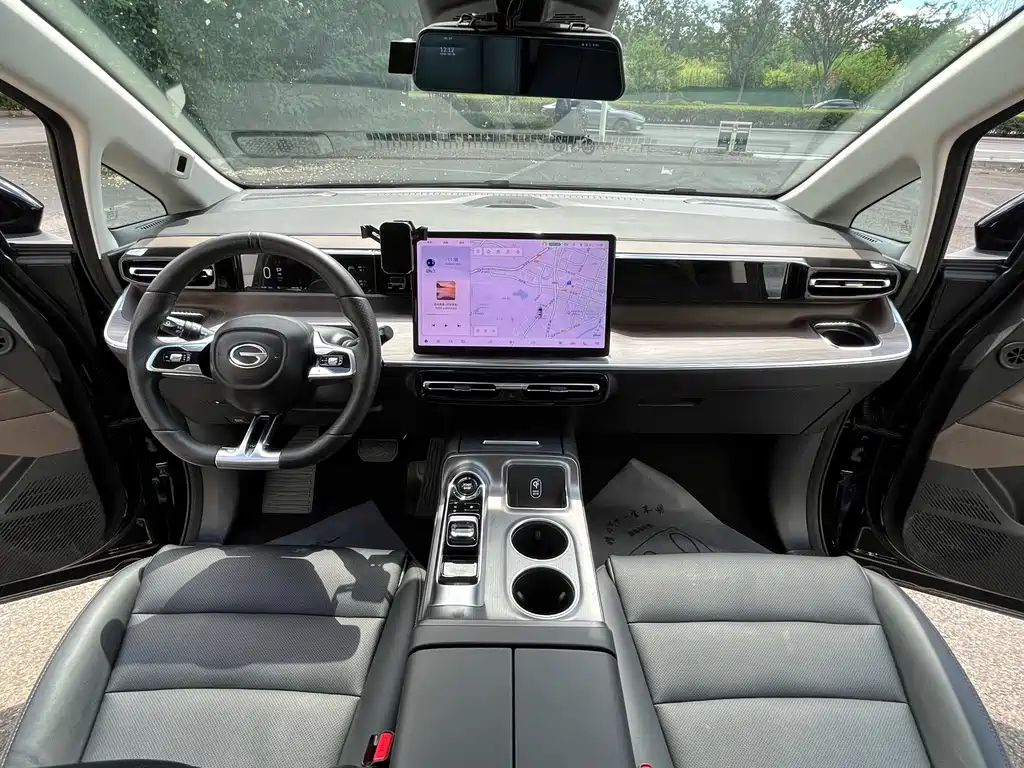 GAC Motor Trumpchi E8 PHEV — миниатюра 9