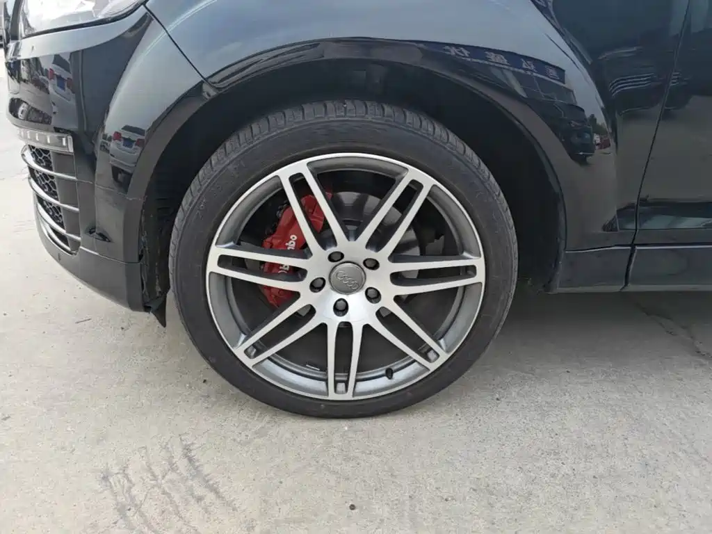 Audi Q7 — миниатюра 23