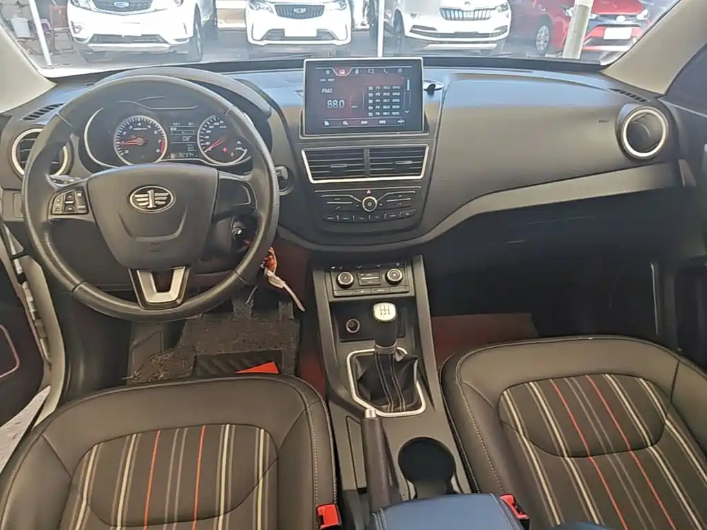 Bestune X40 — миниатюра 10