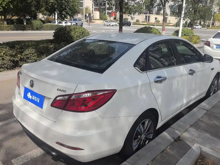 Changan Eado — миниатюра 3