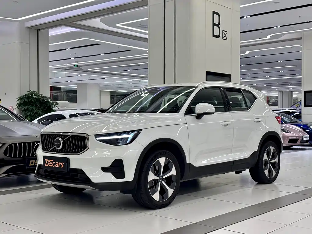 Volvo XC40 2024