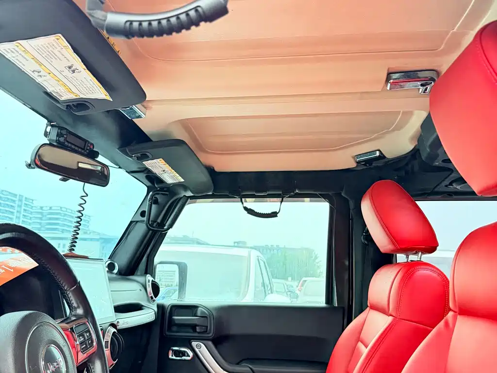 Jeep Wrangler — миниатюра 12