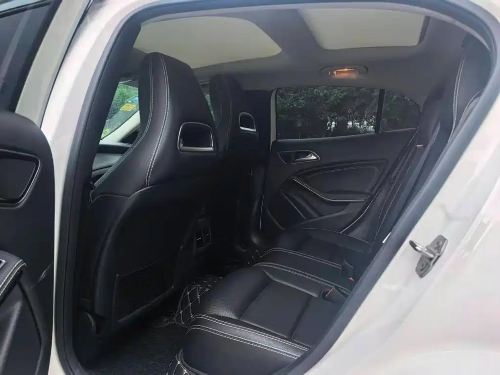 Mercedes-Benz GLA — миниатюра 16
