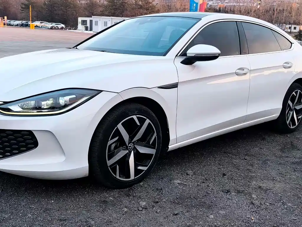 Volkswagen Lamando 2022 Lamando L 280TSI DSG Cool Hot Edition