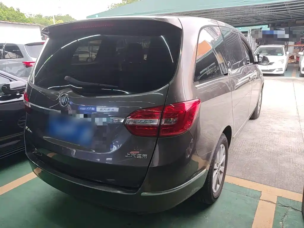 Buick GL8 2017 25S Luxury V