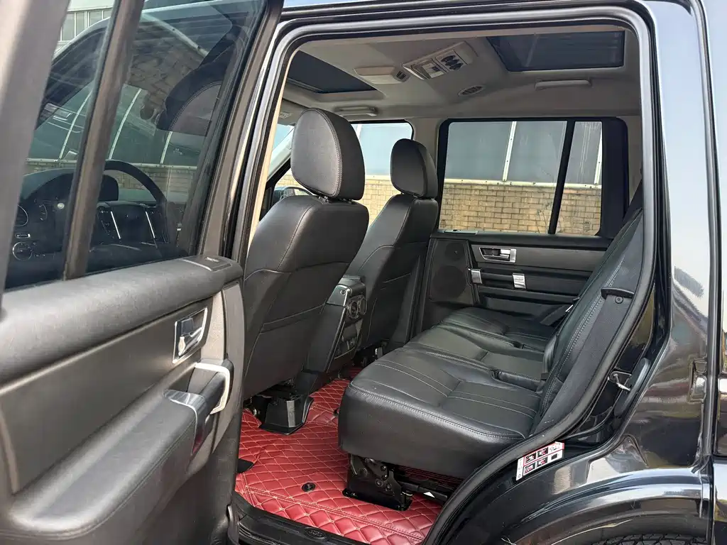 Land Rover Discovery — миниатюра 6
