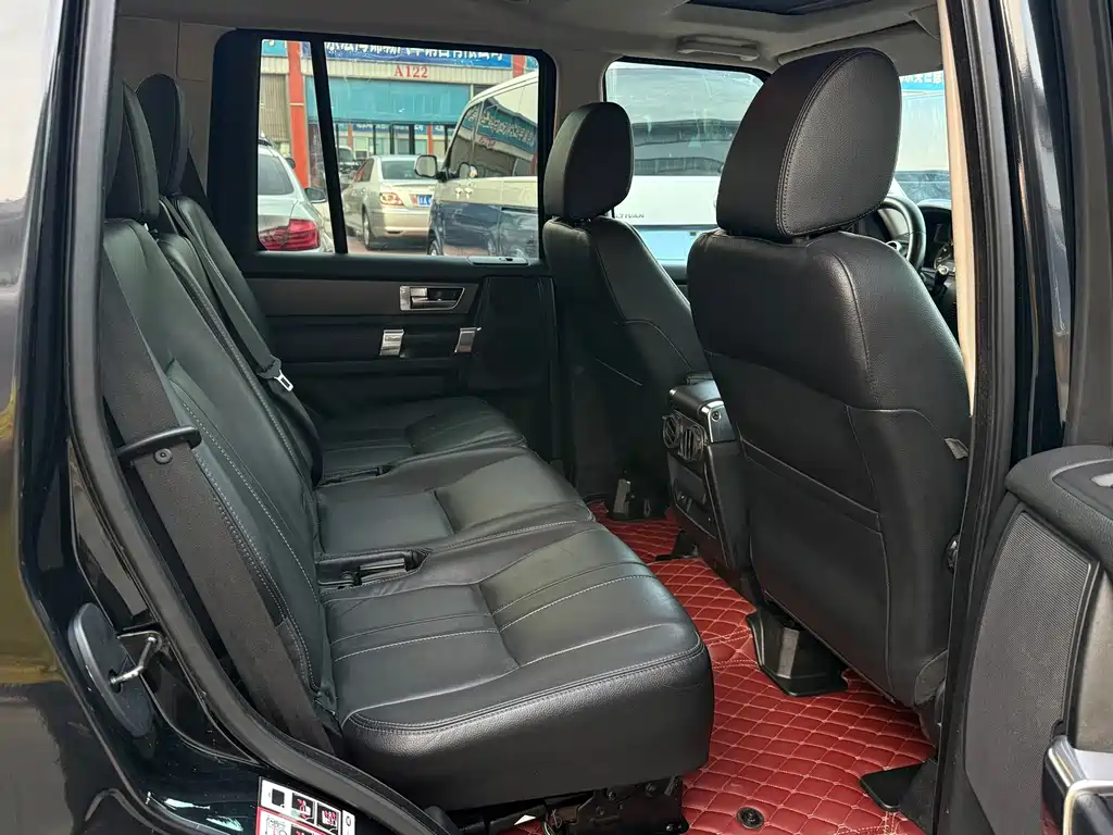 Land Rover Discovery — миниатюра 12