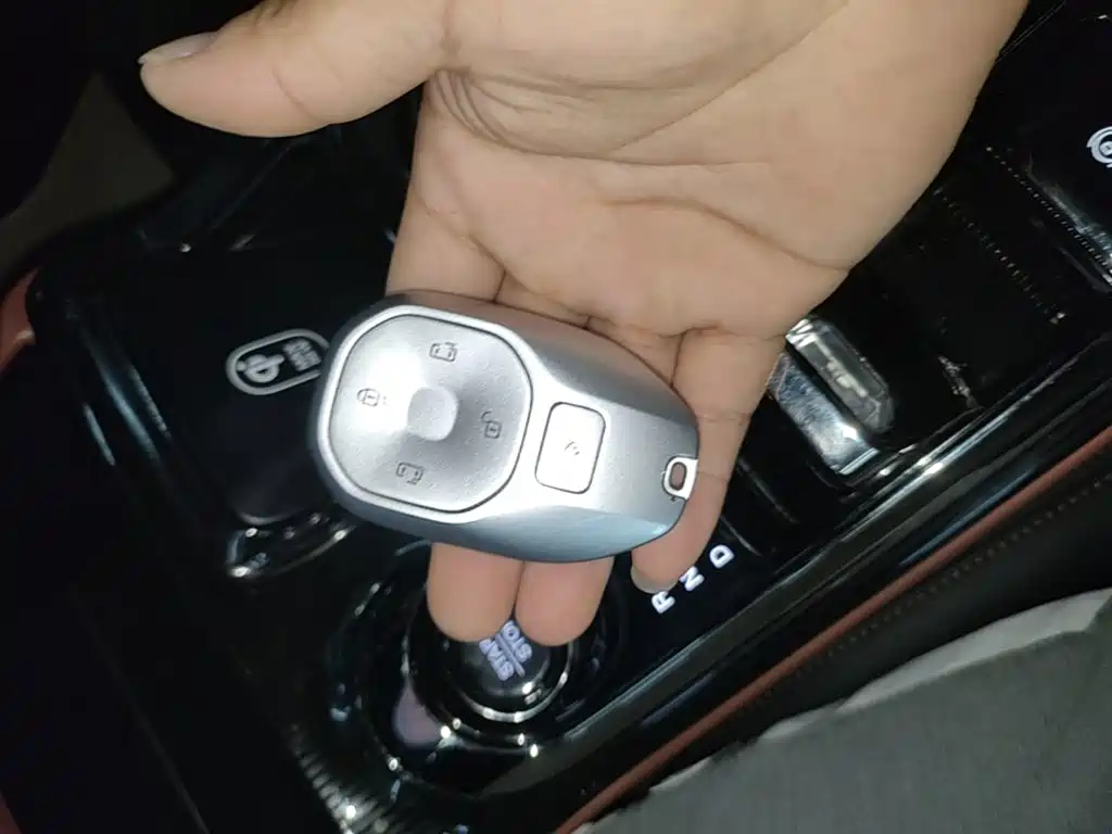 GAC Motor Trumpchi E8 PHEV — миниатюра 9