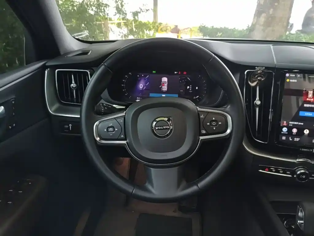 Volvo XC60 — миниатюра 7