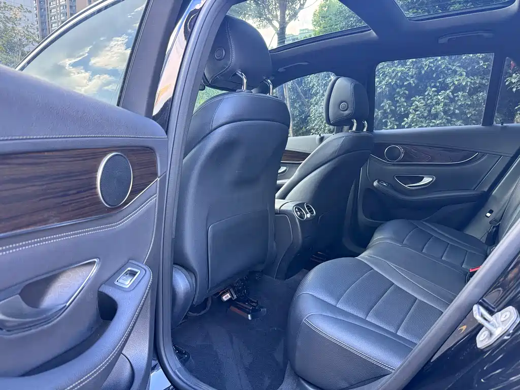 Mercedes-Benz GLC — миниатюра 8