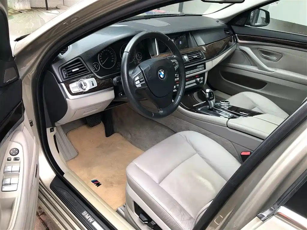 BMW 5 Series 5 2011 523Li Lead