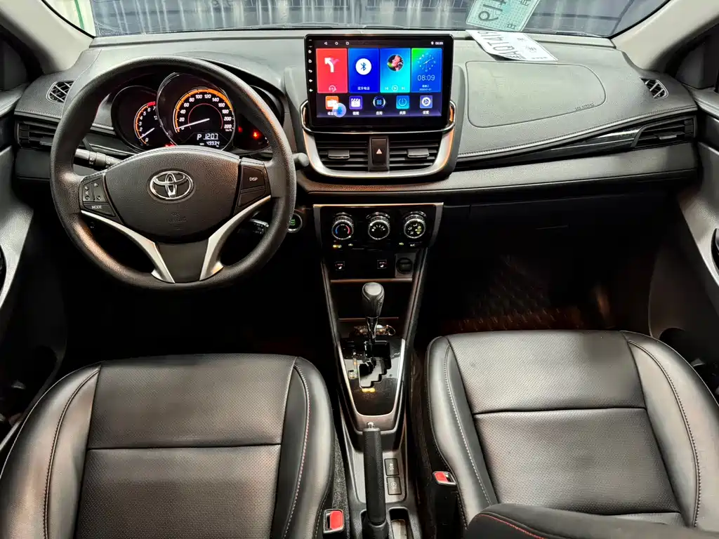 TOYOTA YARIS L ZHIXUAN