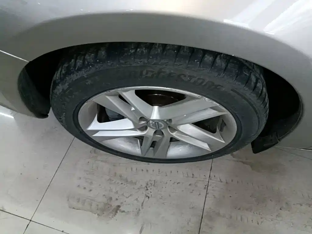 Volvo S60 — миниатюра 23