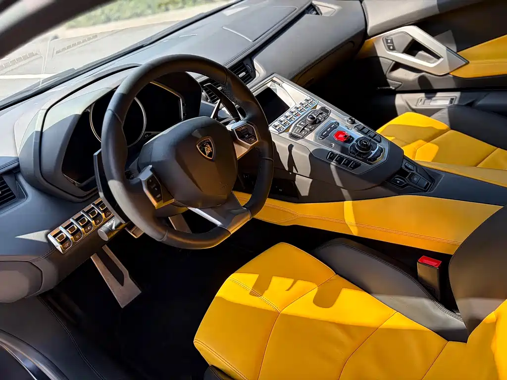 Lamborghini Aventador 2011 LP 700-4