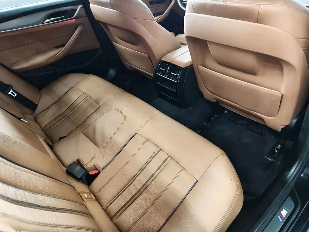 BMW 5 Series (Import) — миниатюра 18